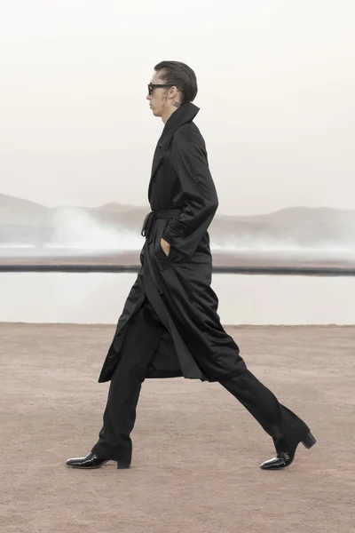 Look 25